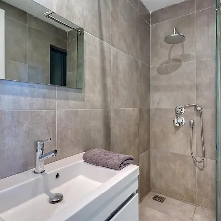 Cozy 1 Bedroom In St Julians, Best Location * Tal-Franciz